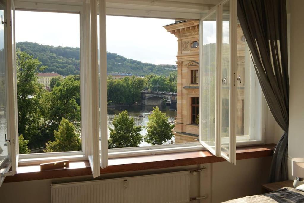 Fabulous River View Studio In The Heart Of Apartamento Praga